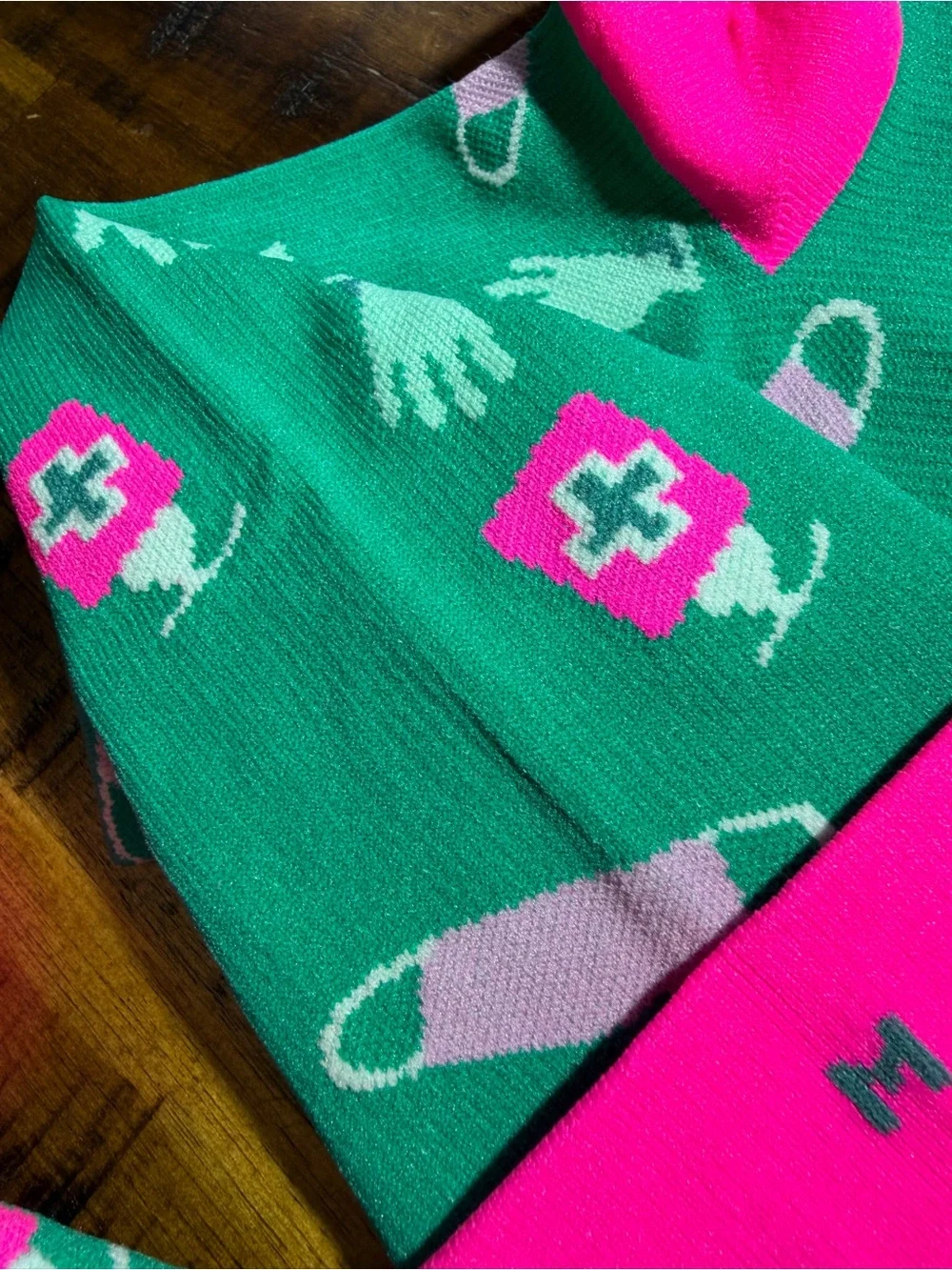 🆕FIGS Healthcare “Can’t Touch This” compression socks - women’s, size medium